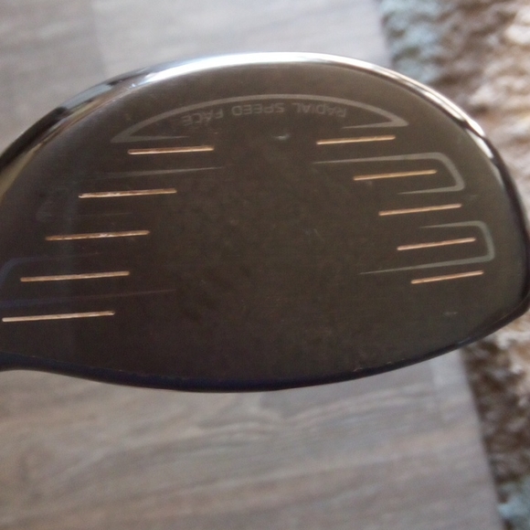 Titleist 917D3 driver - Picture 2 of 11